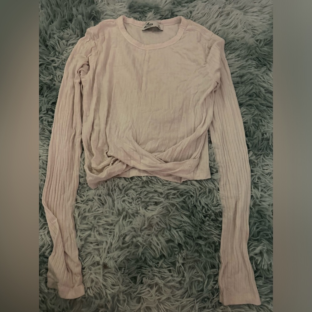 Hollister long sleeve top. WHITE. Size SMALL